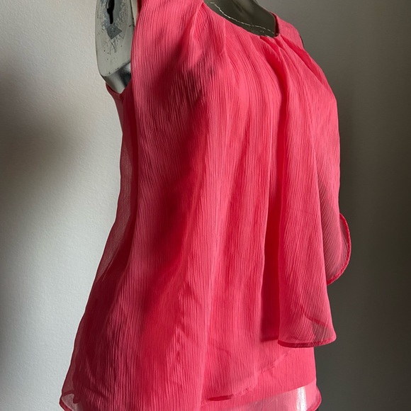 💰New York & Company Sheer Tank💰 - Picture 3 of 4